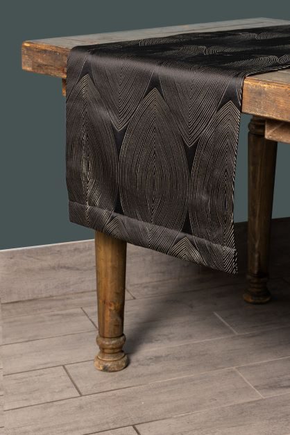 Specialty Echo Noir table runner